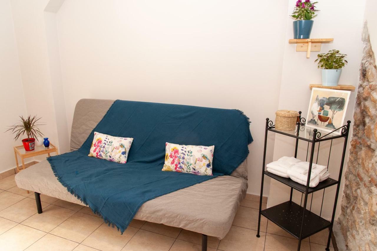 17 Flats And Roof Garden Apartment เอเธนส์ ภายนอก รูปภาพ