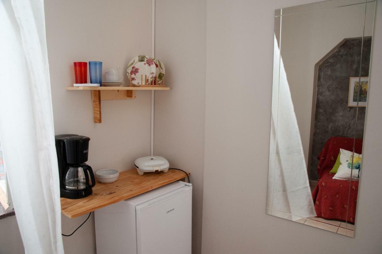 17 Flats And Roof Garden Apartment เอเธนส์ ภายนอก รูปภาพ